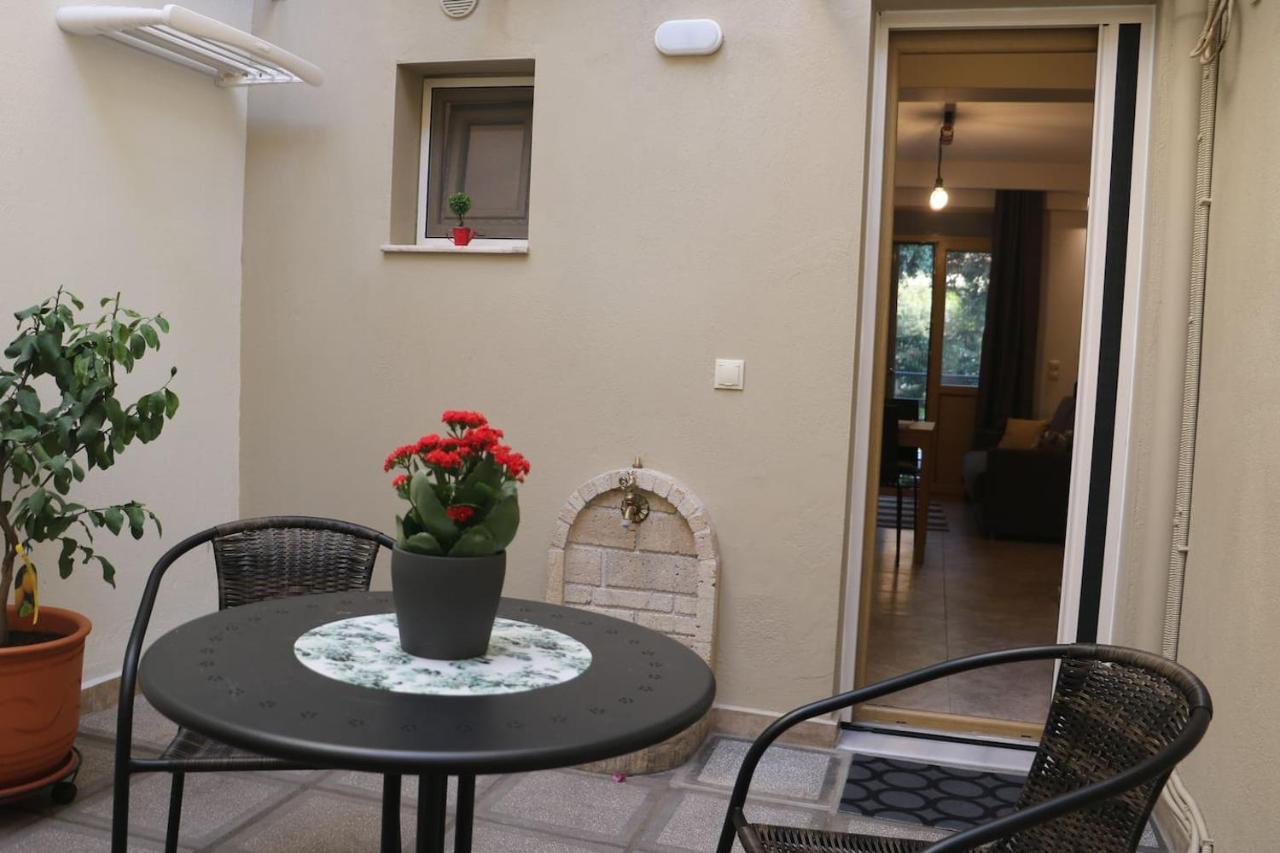 Quiet Urban Studio With Private Backyard Salonicco Esterno foto